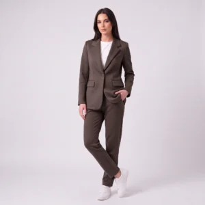 Elegancki garnitur z pianki